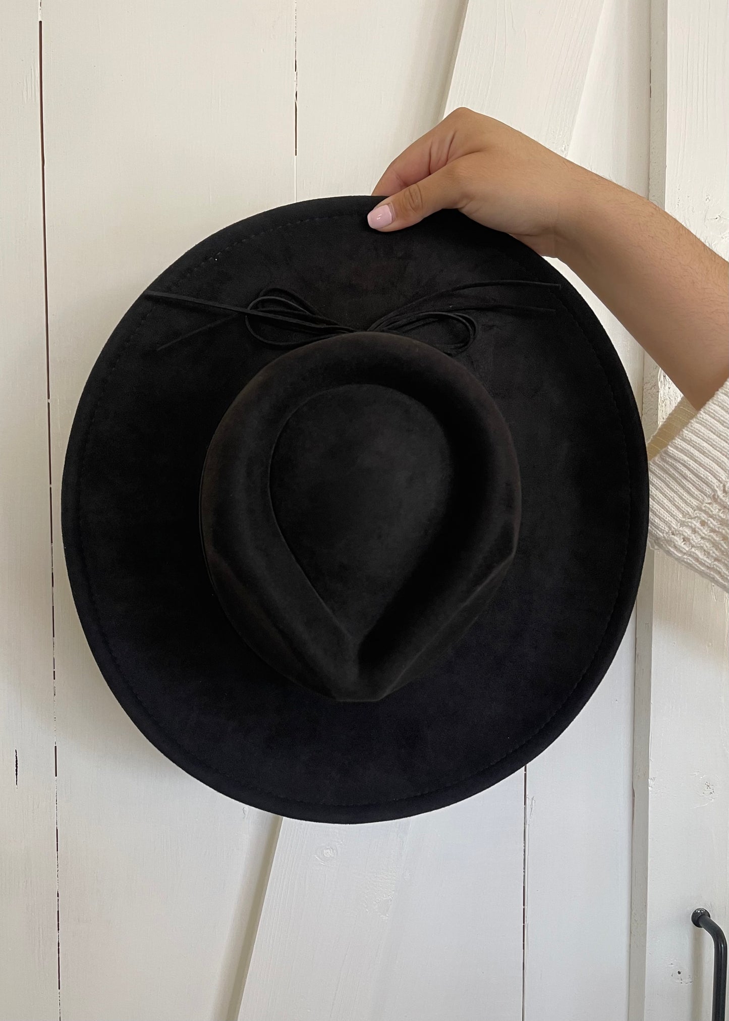 The Mirage Hat in Black